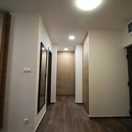 Virag Apartman Lakas